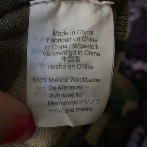 J CREW CAMO SWEATER - Picture 3 of 3